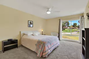 12555 Oaks N Dr, San Diego, CA 92128 - Photo 13