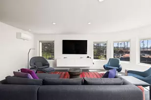 2110 Avenida De La Playa, La Jolla, CA 92037 - Photo 3