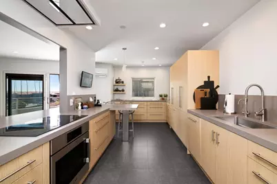 2110 Avenida De La Playa #C, La Jolla, CA 92037 - Photo 11