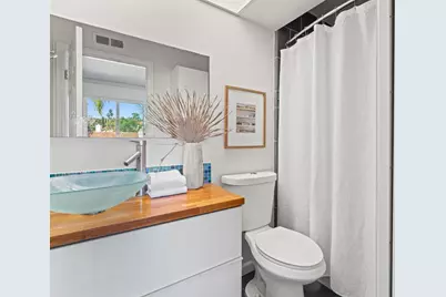 6990 Batiquitos Drive, Carlsbad, CA 92011 - Photo 23