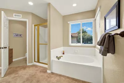 2207 Pleasantwood Lane, Escondido, CA 92026 - Photo 31