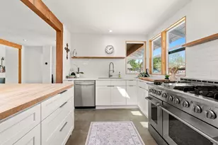 3235 Donna Dr, Carlsbad, CA 92008 - Photo 31