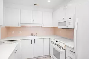 3890 Nobel Dr, San Diego, CA 92122 - Photo 7