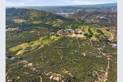  Rainbow Heights Road, Fallbrook, CA 92028 - Photo 9