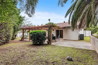 1037 Glenmere Road, Vista, CA 92084 - Photo 25