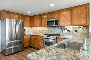 631 Concerto Glen, Escondido, CA 92025 - Photo 5