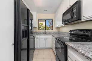 245 Fairlee Ln, Encinitas, CA 92024 - Photo 13