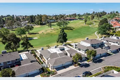 1015 Gleneagles Place, Vista, CA 92081 - Photo 5