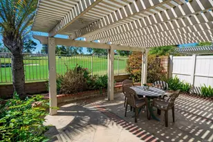 1015 Gleneagles Pl, Vista, CA 92081 - Photo 25