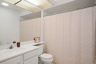 1015 Gleneagles Place, Vista, CA 92081 - Photo 21