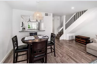 6819 Alderwood Drive, Carlsbad, CA 92011 - Photo 9