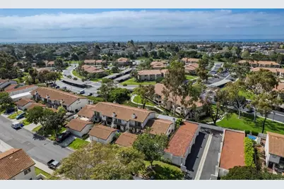 6819 Alderwood Drive, Carlsbad, CA 92011 - Photo 29