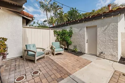 6819 Alderwood Drive, Carlsbad, CA 92011 - Photo 21