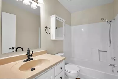 1091 Shadowridge Drive #118, Vista, CA 92081 - Photo 15