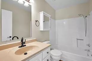 1091 Shadowridge Dr, Vista, CA 92081 - Photo 15