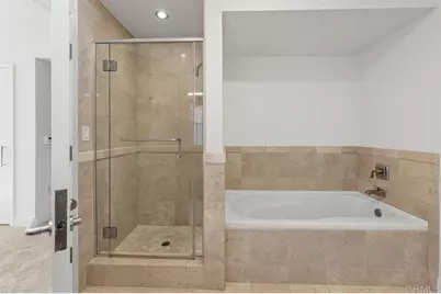 700 W E Street #801, San Diego, CA 92101 - Photo 31