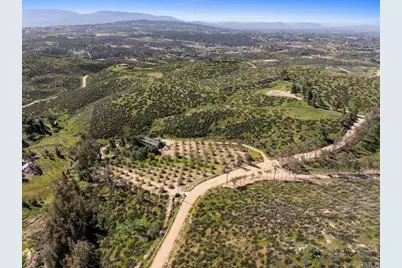 40707 Intrepid Rd, Hemet, CA 92544 - Photo 43