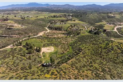 40707 Intrepid Rd, Hemet, CA 92544 - Photo 51