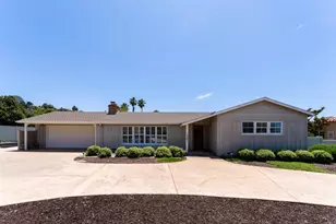 1381 W Muirlands Dr, La Jolla, CA 92037 - Photo 1