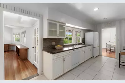 1381 W Muirlands Drive, La Jolla, CA 92037 - Photo 13