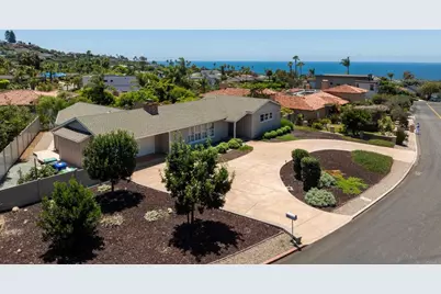 1381 W Muirlands Drive, La Jolla, CA 92037 - Photo 25