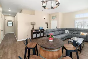 39528 Montebello Way, Murrieta, CA 92563 - Photo 3