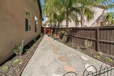 39528 Montebello Way, Murrieta, CA 92563 - Photo 39