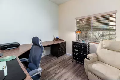 39528 Montebello Way, Murrieta, CA 92563 - Photo 17