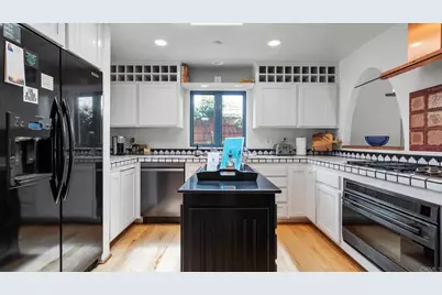 2027 Glasgow Avenue, Cardiff by the Sea, CA 92007 - Photo 15