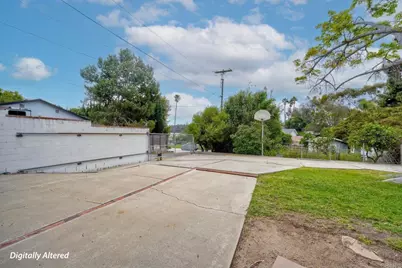 2301 Ivy Rd, Oceanside, CA 92054 - Photo 35