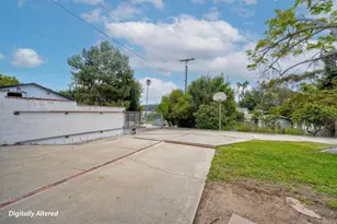 2301 Ivy Rd, Oceanside, CA 92054 - Photo 35