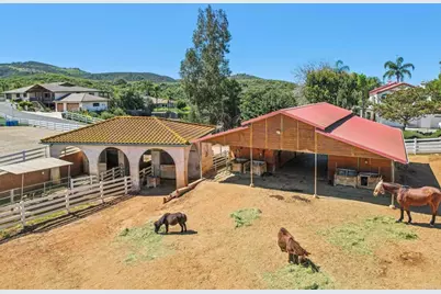 29950 Robbie Ln, Vista, CA 92084 - Photo 49