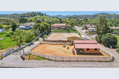 29950 Robbie Ln, Vista, CA 92084 - Photo 47