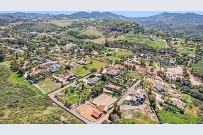 29950 Robbie Ln, Vista, CA 92084 - Photo 55