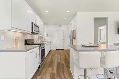 16094 Veridian Cir, San Diego, CA 92127 - Photo 5