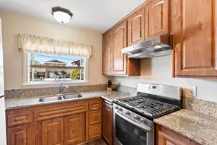 2904 E Barnwell St, Oceanside, CA 92054 - Photo 9