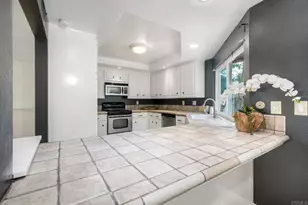 1729 Gascony Rd, Encinitas, CA 92024 - Photo 9