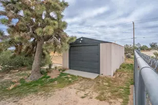 57222 Hillcrest Dr, Yucca Valley, CA 92284 - Photo 19