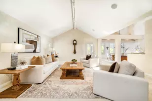 7240 Caminito Cruzada, La Jolla, CA 92037 - Photo 5