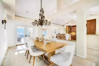 7240 Caminito Cruzada, La Jolla, CA 92037 - Photo 11