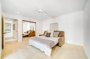 7240 Caminito Cruzada, La Jolla, CA 92037 - Photo 33