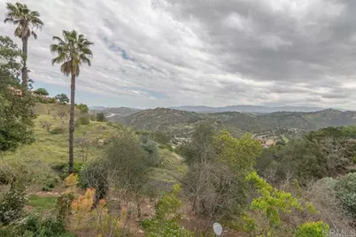 4327 Hollyhill Road, Vista, CA 92084 - Photo 57