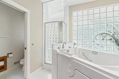 4327 Hollyhill Road, Vista, CA 92084 - Photo 33