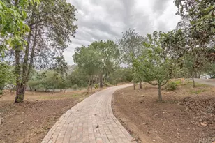 4327 Hollyhill Rd, Vista, CA 92084 - Photo 3