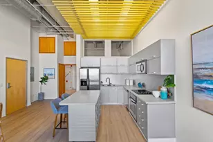 550 Seagaze Dr, Oceanside, CA 92054 - Photo 7