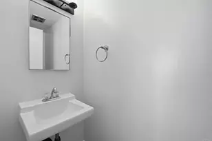 1237 Evergreen Dr, Cardiff by the Sea, CA 92007 - Photo 11