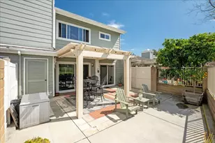919 Wentworth Cir, Vista, CA 92081 - Photo 19