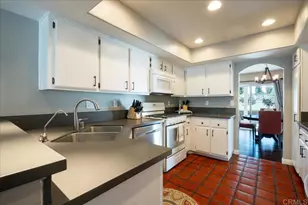 919 Wentworth Cir, Vista, CA 92081 - Photo 13