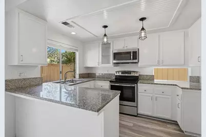 1692 Harbor Dr, Vista, CA 92081 - Photo 15
