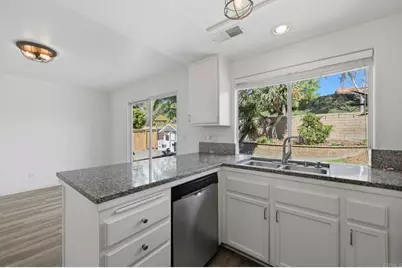 1692 Harbor Dr, Vista, CA 92081 - Photo 17